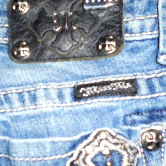 Miss Me 25 Straight Skinny Jeans Heavily Embellished Low Rise - Picture 7 of 12